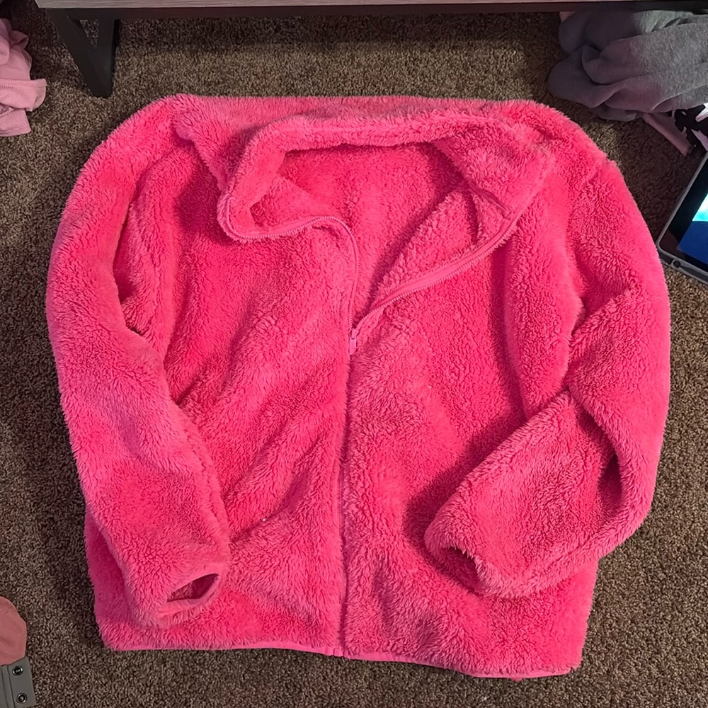 Never worn Sherpa PINK